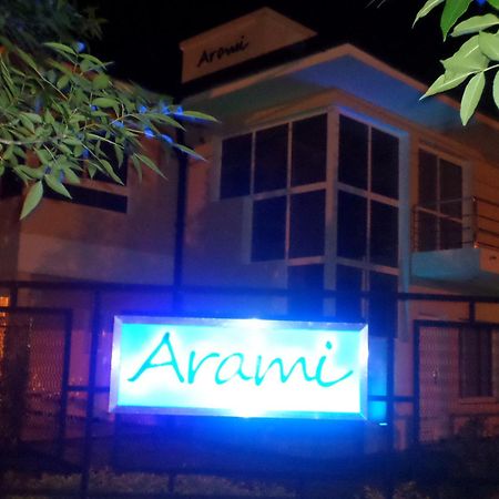 Complejo Arami Apart Colón Exterior foto