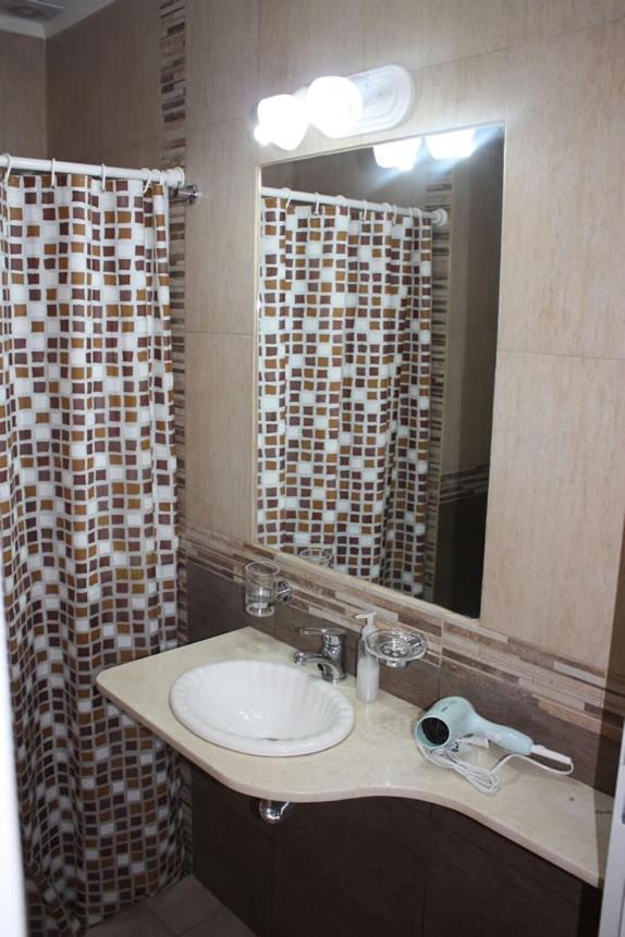 Complejo Arami Apart Colón Exterior foto